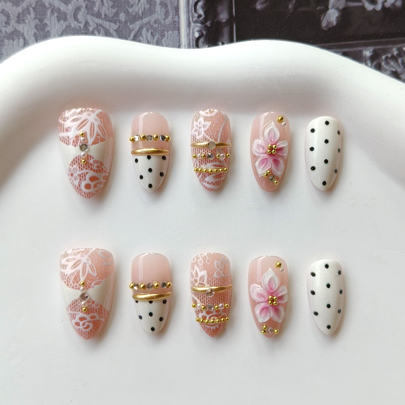 Nail Art Press On - 10Pcs 3D Gilded White Lace Flower